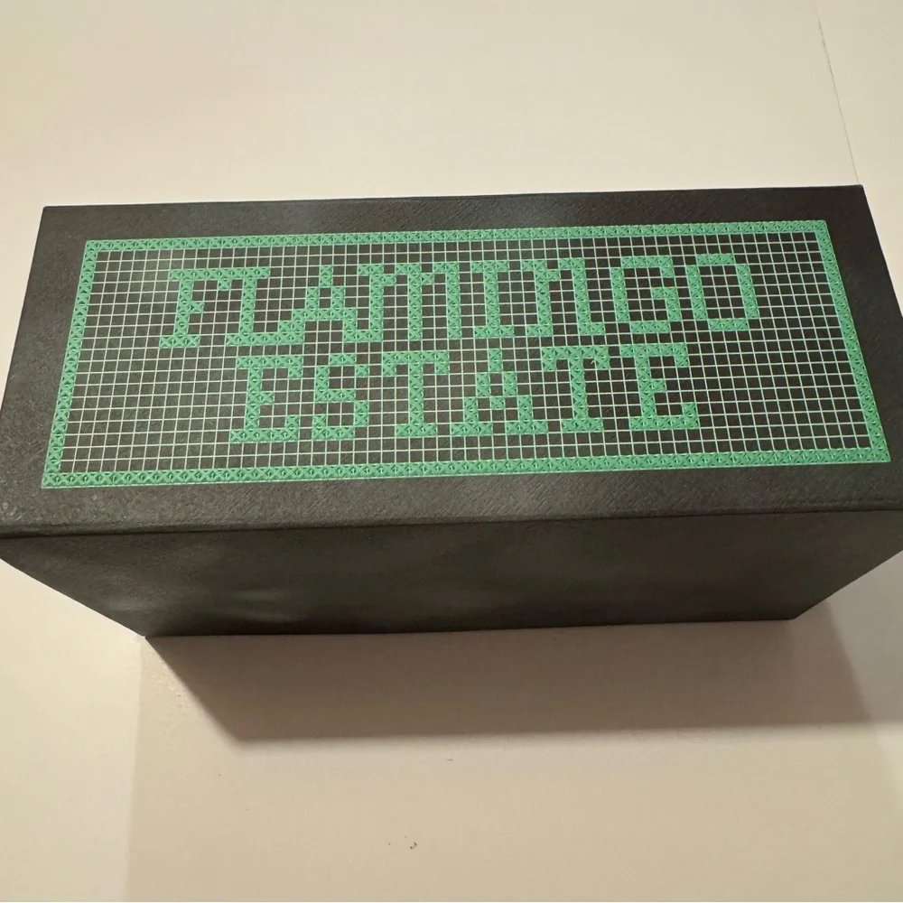 Flamingo Estate Los Angeles Gift Box - Picture 3 of 4